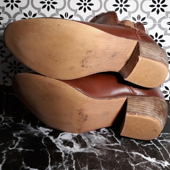 Olivia Miller short ankle booties 8 brown - Picture 6 of 6